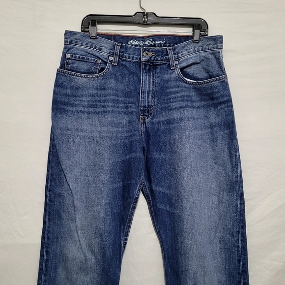 Eddie Bauer Jeans Men's 34X32 Blue Relaxed Fit 100% Cotton EUC - Picture 2 of 16